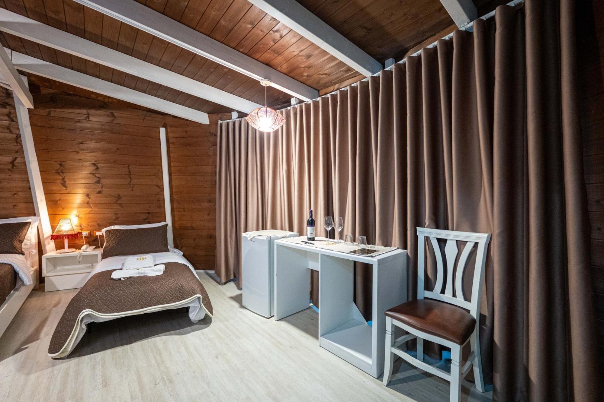 Hotel Aria Тирана Экстерьер фото