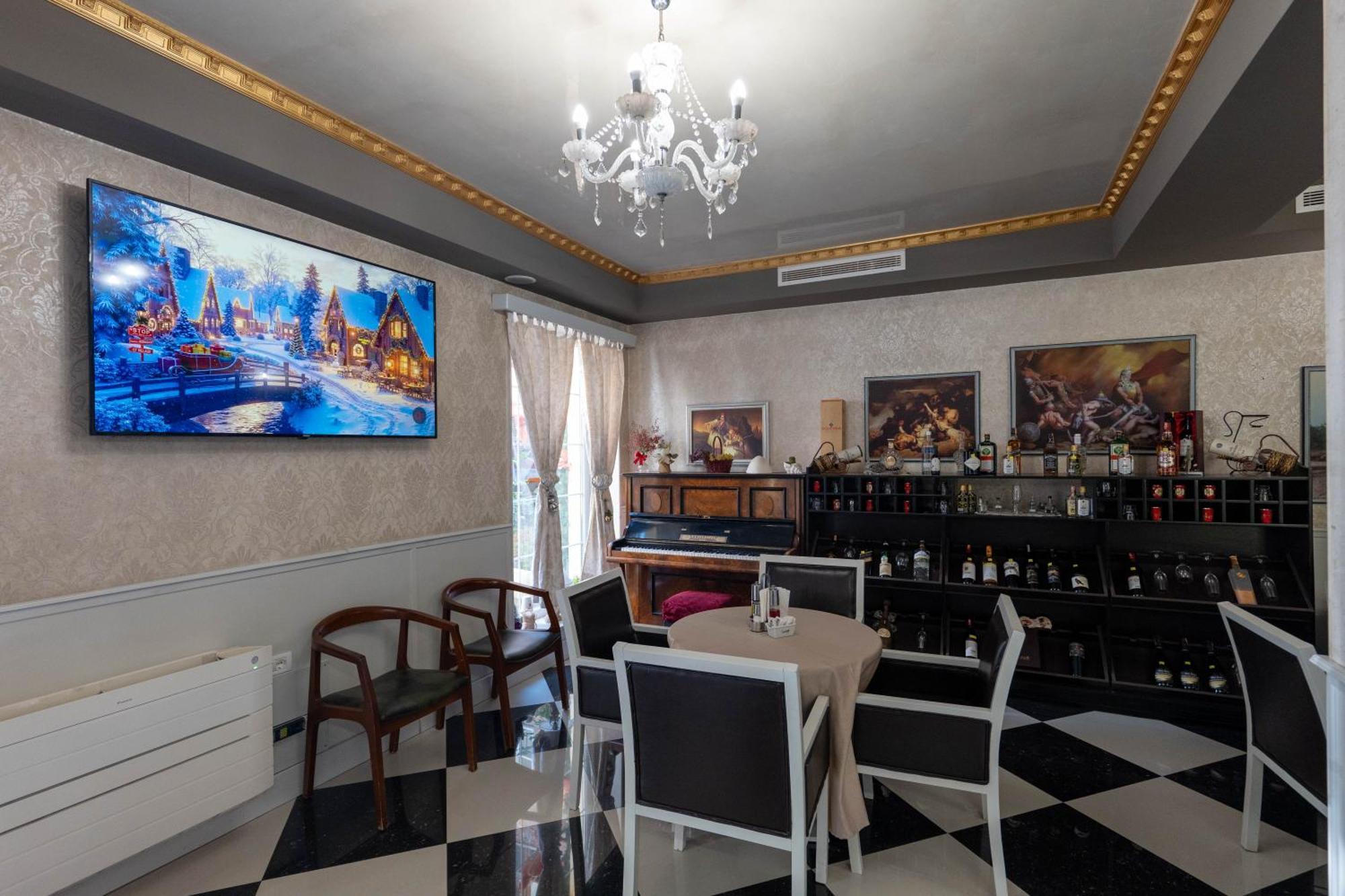 Hotel Aria Тирана Экстерьер фото